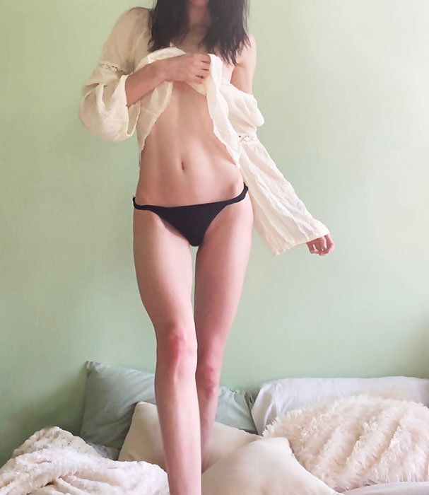 Kora Minami Chicago and NYC  Independent VIP Escort accepts RS2K verification service members.