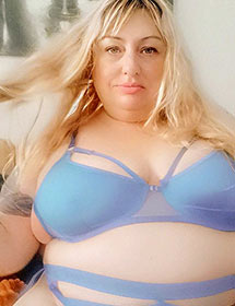 Melanie BBW Chicago Illinois Independent VIP Escort accepts RS2K verification service members.