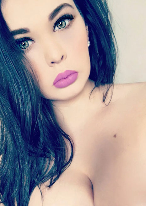 Monica Deluca Chicago and NW Suburbs  Independent VIP Escort accepts RS2K verification service members.