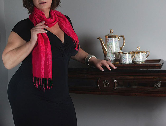Paige Pleases Tucson Arizona Independent VIP Escort accepts RS2K verification service members.