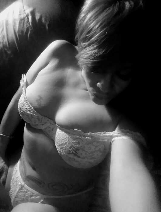 Mz. Sasha -  VIP Escort from Chicago, N and W 'burbs - accepts RS2K verification service members.